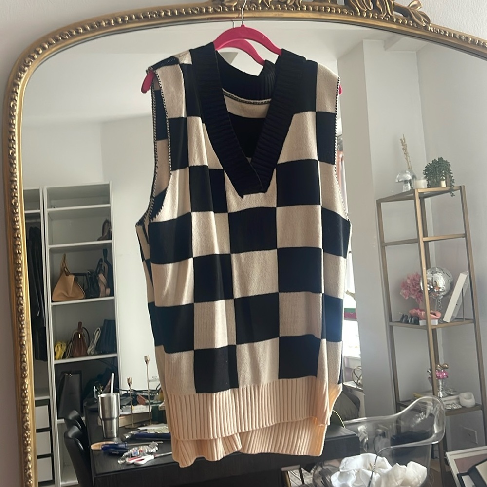 Geometric Sweater Vest